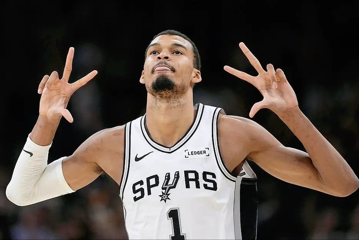 文班亚马等四星价值远超顶薪，球队争相奉上亿