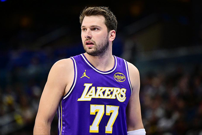 文班亚马等四星价值远超顶薪，球队争相奉上亿