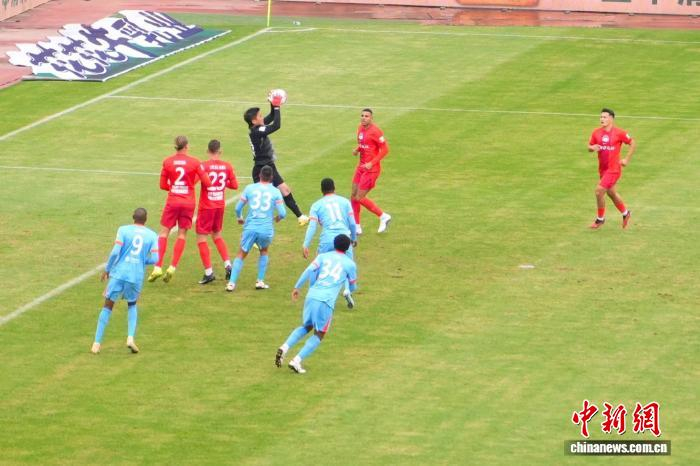 河南彩陶坊2-1力克云南玉昆 范晓恒镜头下的绿茵