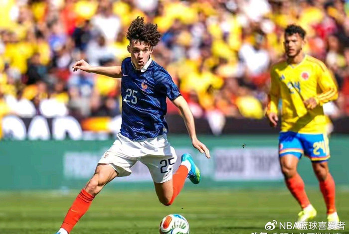 杜埃两球闪耀 法国队轮换取胜哥伦比亚