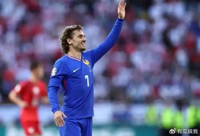 姆巴佩替补登场索要队长袖标引争议