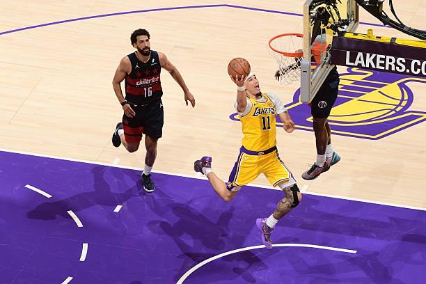 湖人轻取奇才海斯高效19+7+2封盖