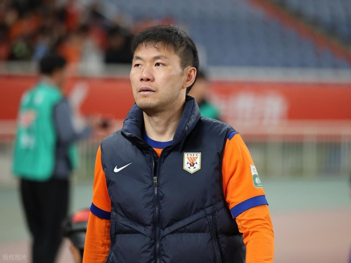 山东泰山两连败积分落后宿茂臻怒批球队缺乏逆